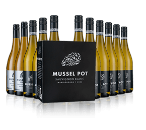 Mussel Pot Family Mix including Wine Box 