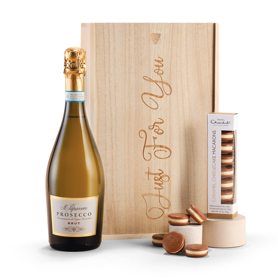 Hotel Chocolat Macarons & Prosecco Gift Set Hotel Chocolat Macarons & Prosecco Gift Set
