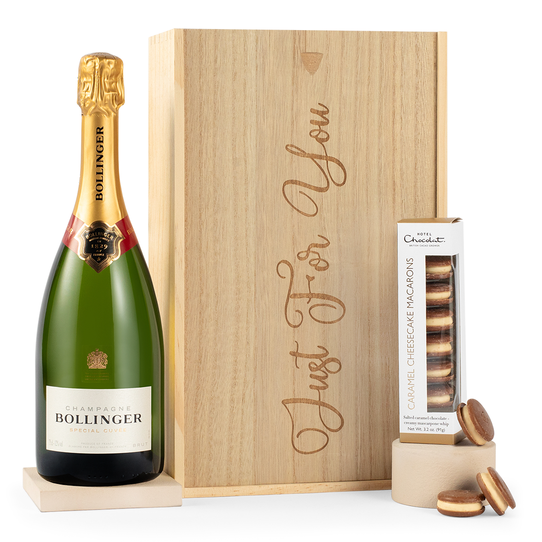 Hotel Chocolat Macarons & Bollinger Champagne Gift Set Hotel Chocolat Macarons & Bollinger Champagne Gift Set